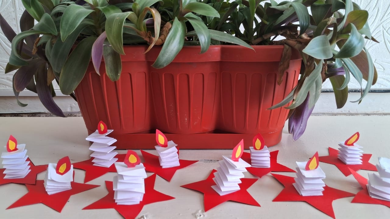 Учащиеся 1 класса изготовили &amp;quot;Свечи памяти&amp;quot;.